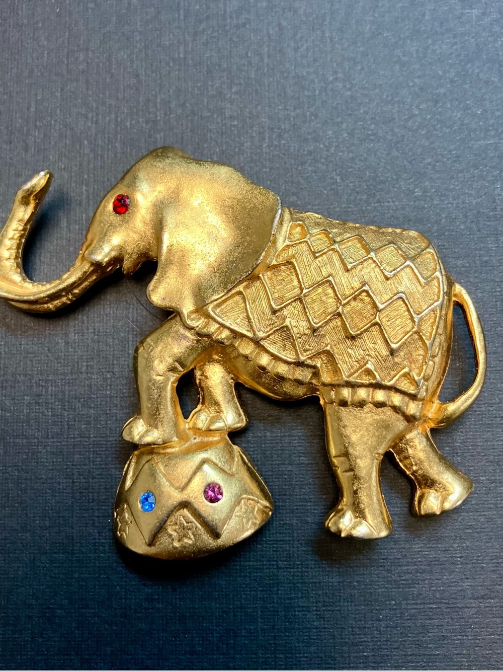 Gold Elephant Decorative Accent Figurine with Jewel Eyes - Unbranded